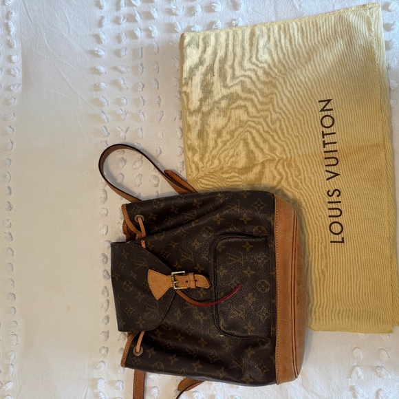 Louis Vuitton montsouris MM backpack - Picture 1 of 6
